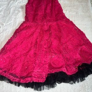 Size 6 fushia and black dress with rosettes